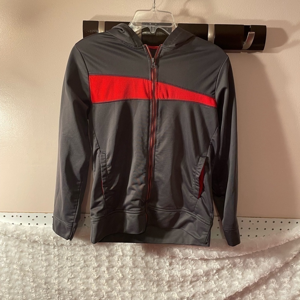 PREVIOUSLY OWNED GREAT CONDITION WOMEN’S STARTER ZIP UP HOODIE GRAY AND RED L - Picture 2 of 14
